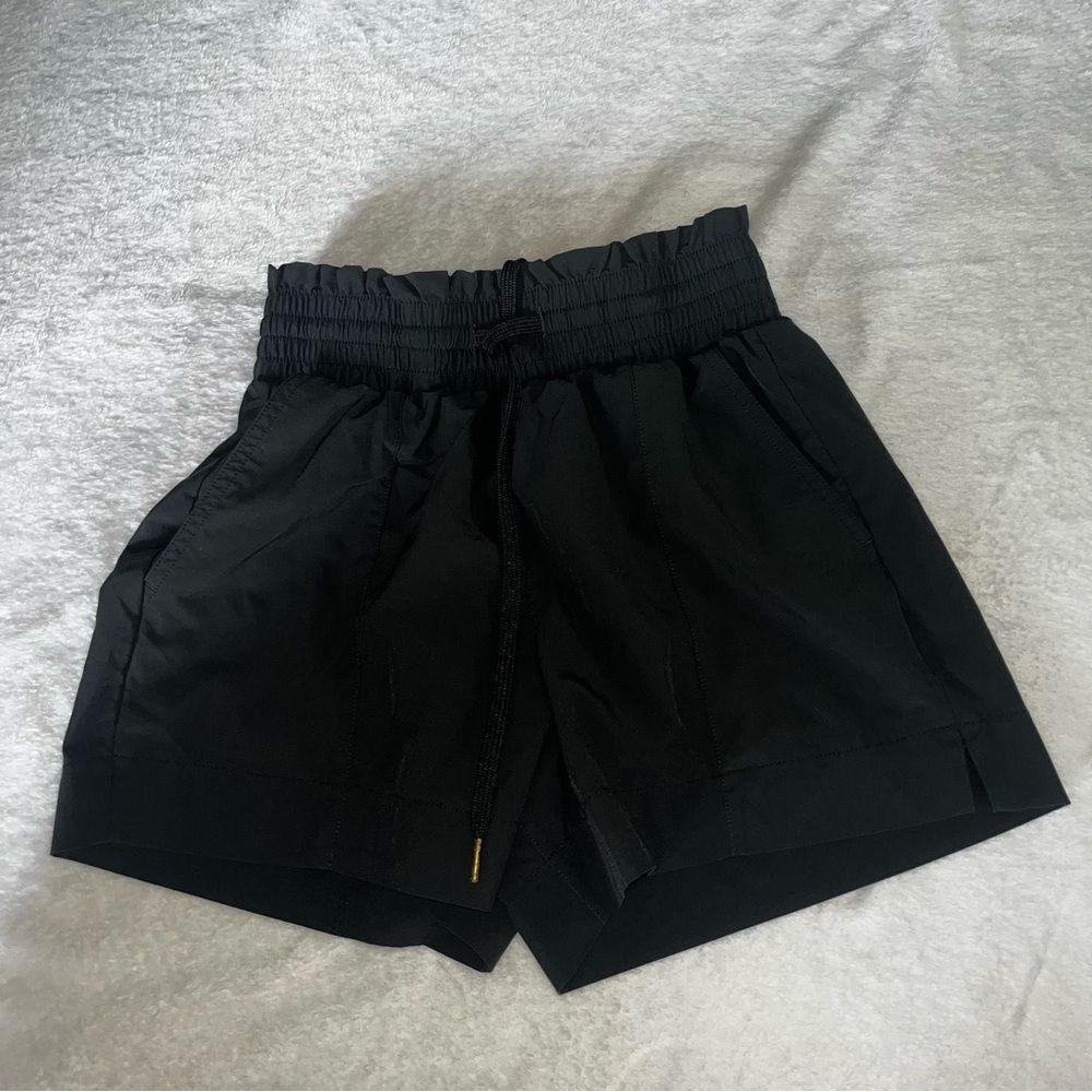Abercrombie & Fitch Black high rise shorts size XS